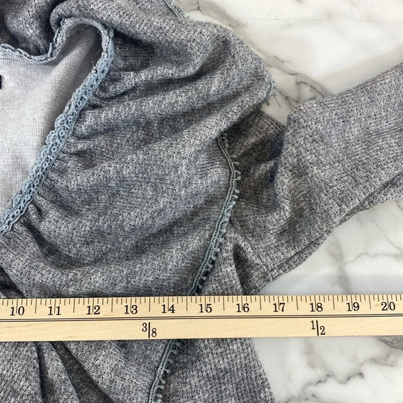 Ryu Sweater Cardigan Womens Medium Gray Long Sleeve Ruffle Drape Lace ModCloth‎ - Picture 11 of 13